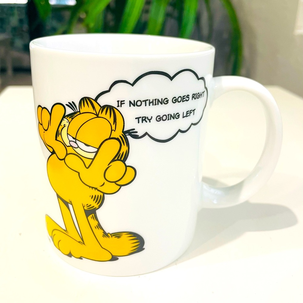 Aramco GARFIELD Mug If Nothing Goes Right Try Going Left Ceramic Coffee Cup